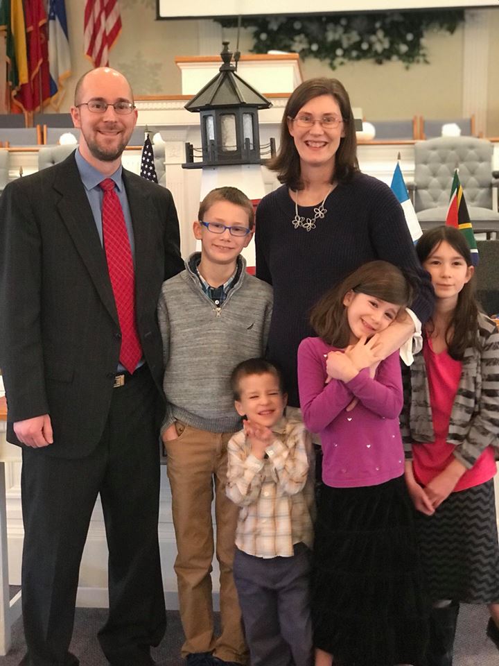 Fairwinds Baptist - Family Pic